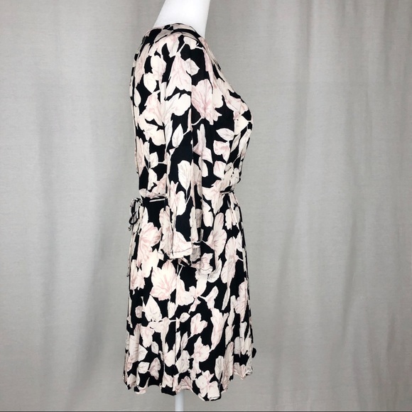 ✨HPx2✨Billabong Floral Split Back Dress S/P - Picture 3 of 7